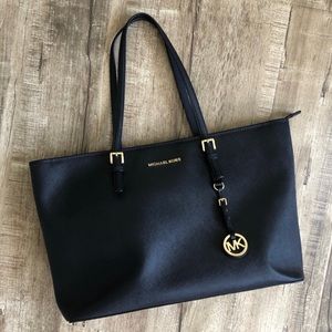 Michael Kors Black Saffiano Jet Set Travel Tote Lg